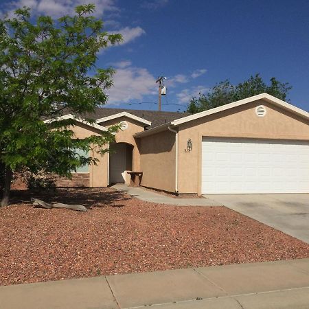 Lone Rock Retreat - 3-Bedroom Near Lake Powell Page Buitenkant foto